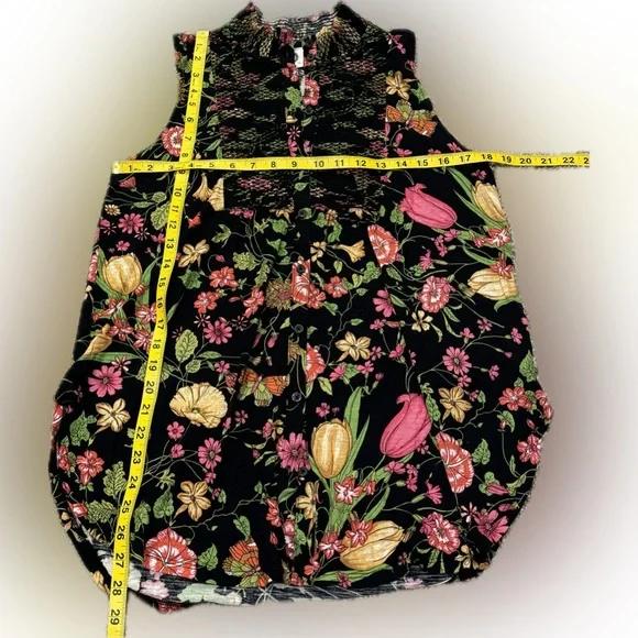 Akemi + Kin Anthropologie Floral Sleeveless top - Picture 5 of 6